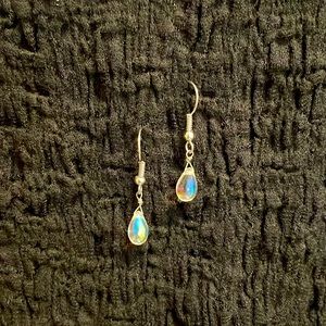 Clear Glass Raindrop Earrings